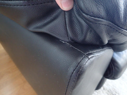 Nyrenset | Svart Mission 3-seter skinnsofa