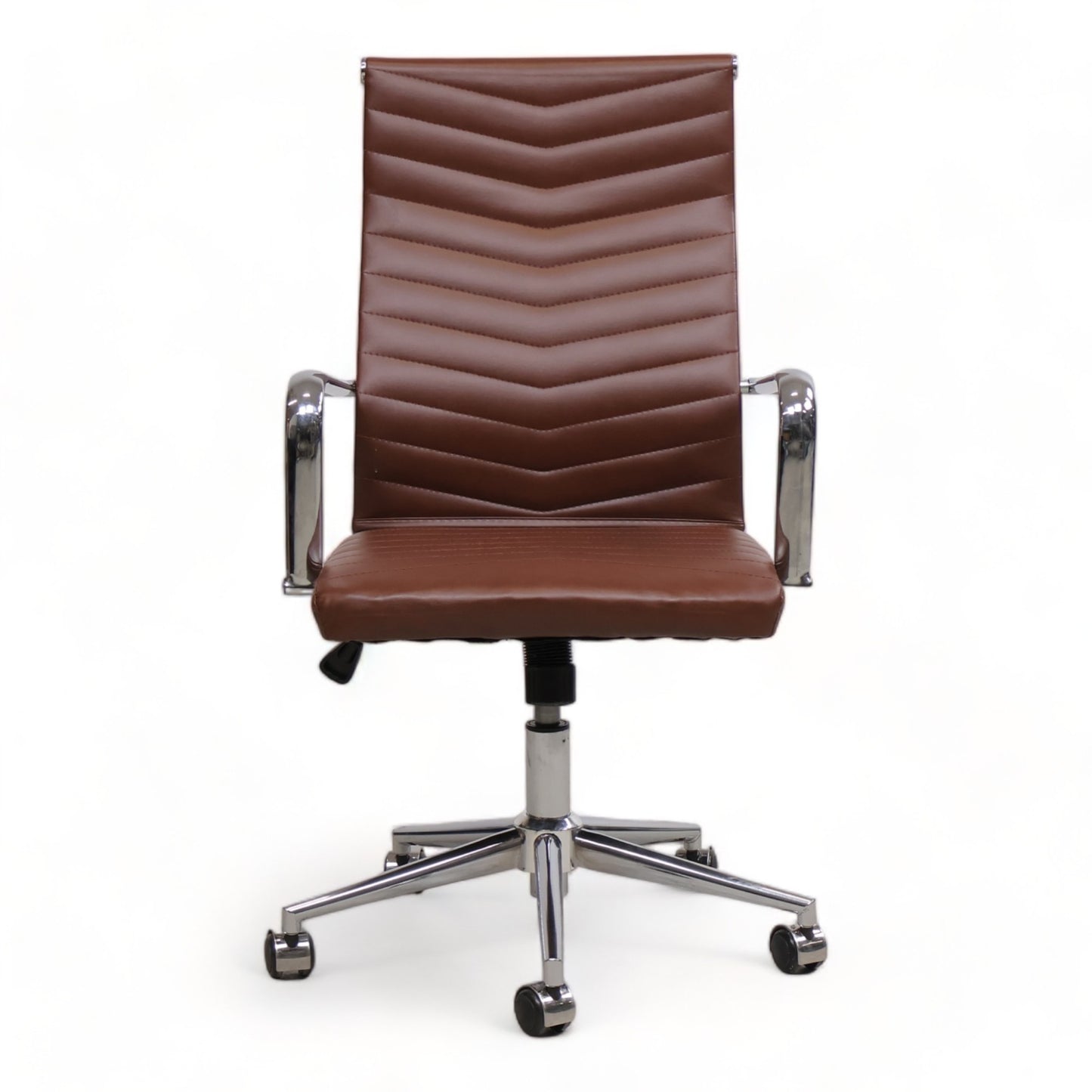 Nyrenset | Moderne kontorstol i brunt imitert skinn