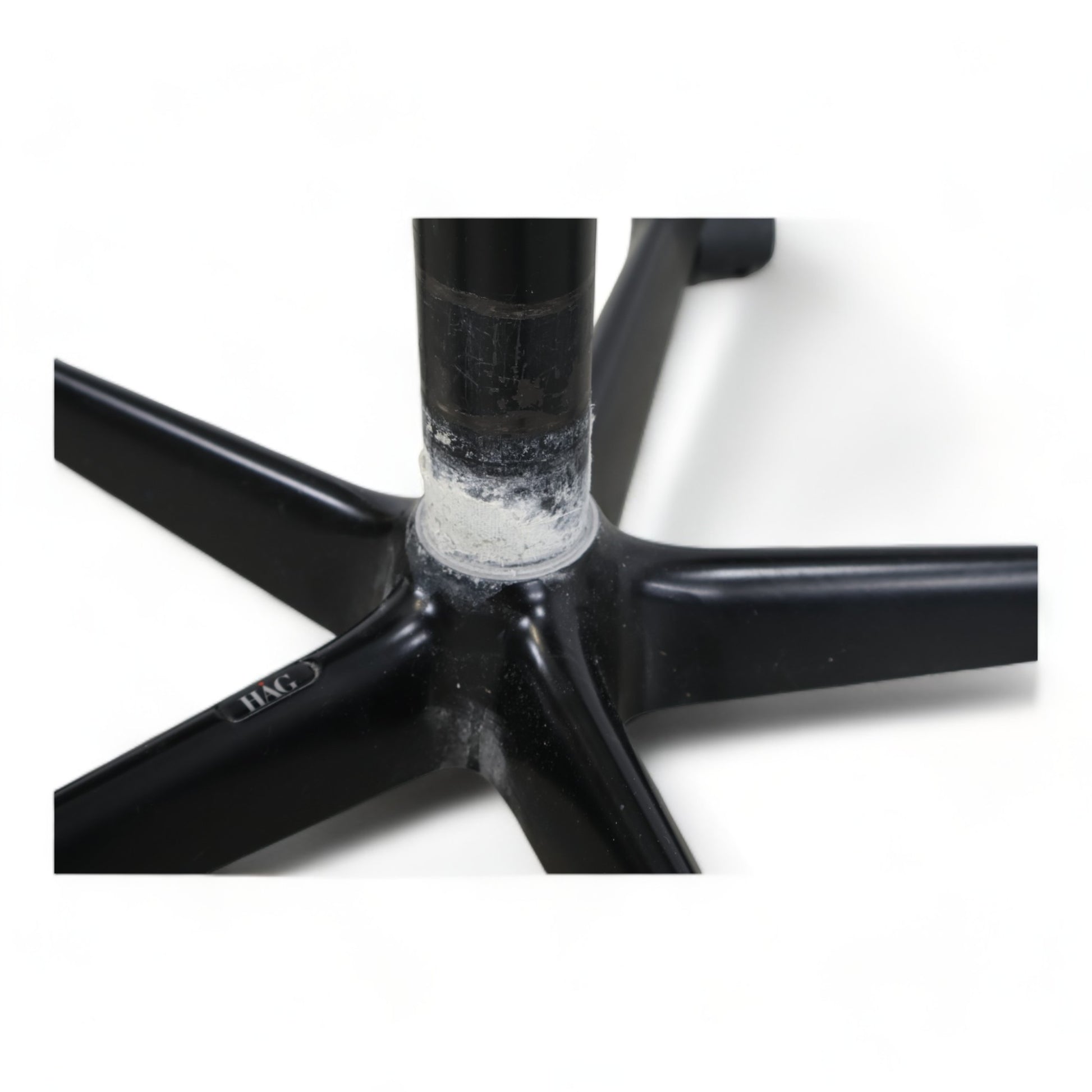 Nyrenset | Håg Capisco kontorstol med sadelsete og høy liftomat