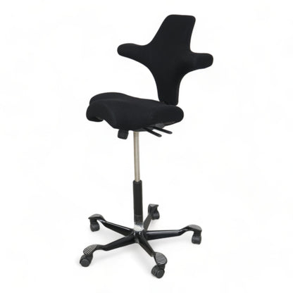 Nyrenset | Håg Capisco kontorstol med sadelsete og høy liftomat