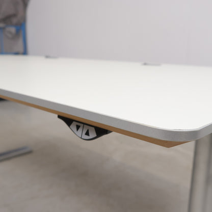 Kvalitetssikret | 180x90 cm, DUBA B8 elektrisk hev/senk skrivebord