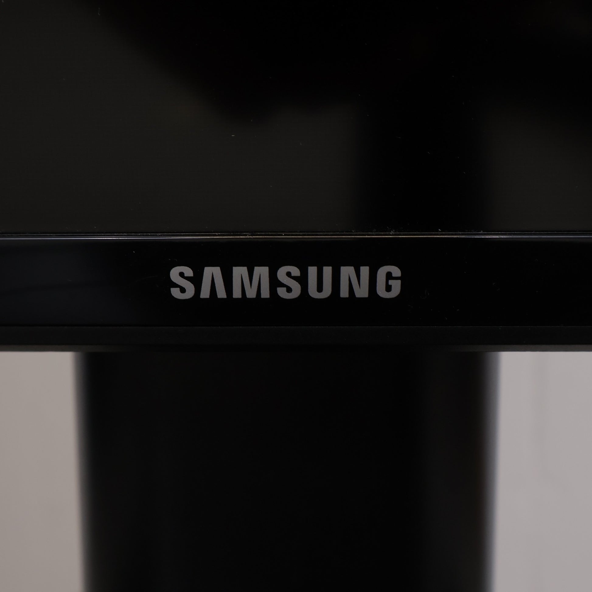 Kvalitetssikret | 65 4K UHD-digital skilting, inkludert iiglo stativ