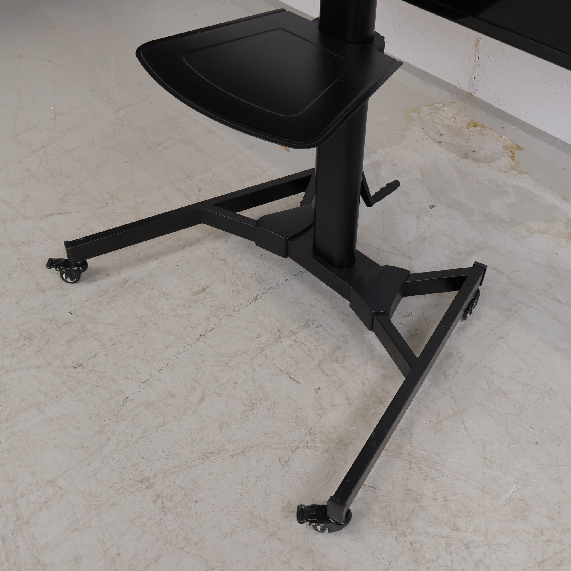 Kvalitetssikret | 65 4K UHD-digital skilting, inkludert iiglo stativ