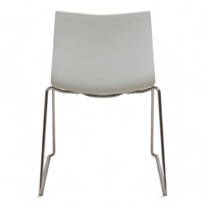 Hvit Arper Catifa 46 Stol