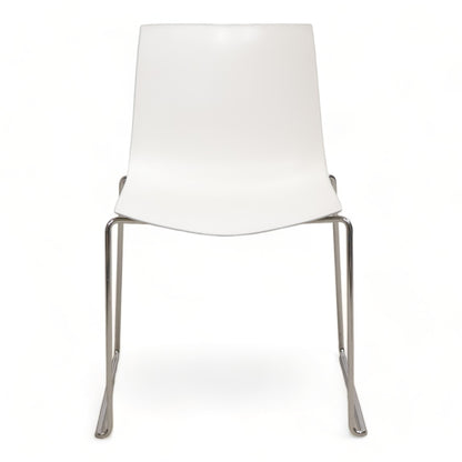 Hvit Arper Catifa 46 Stol