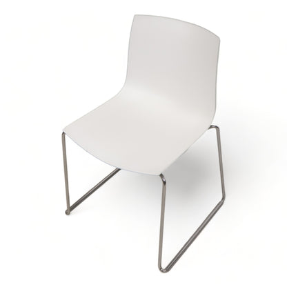 Hvit Arper Catifa 46 Stol