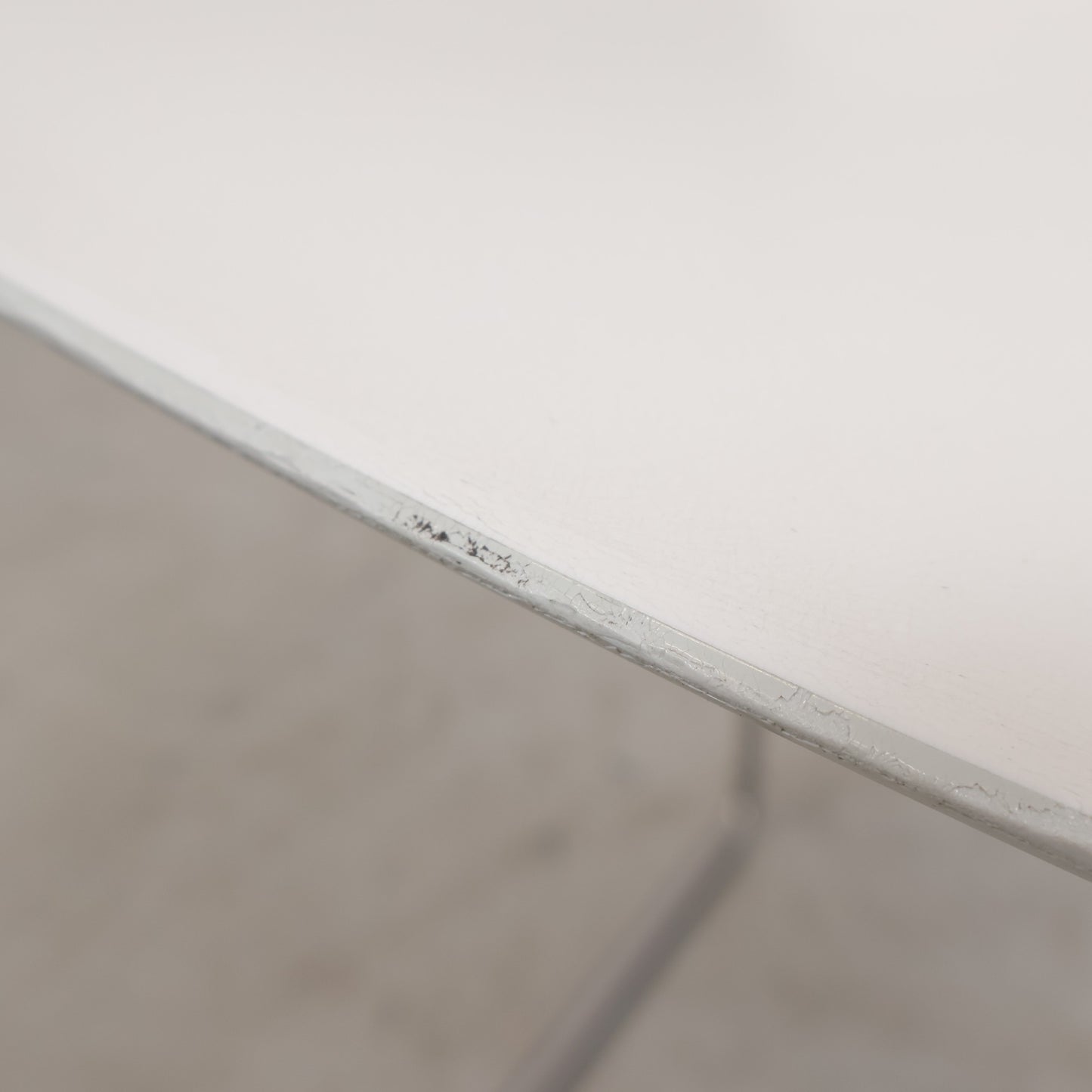 Hvit Arper Catifa 46 Stol