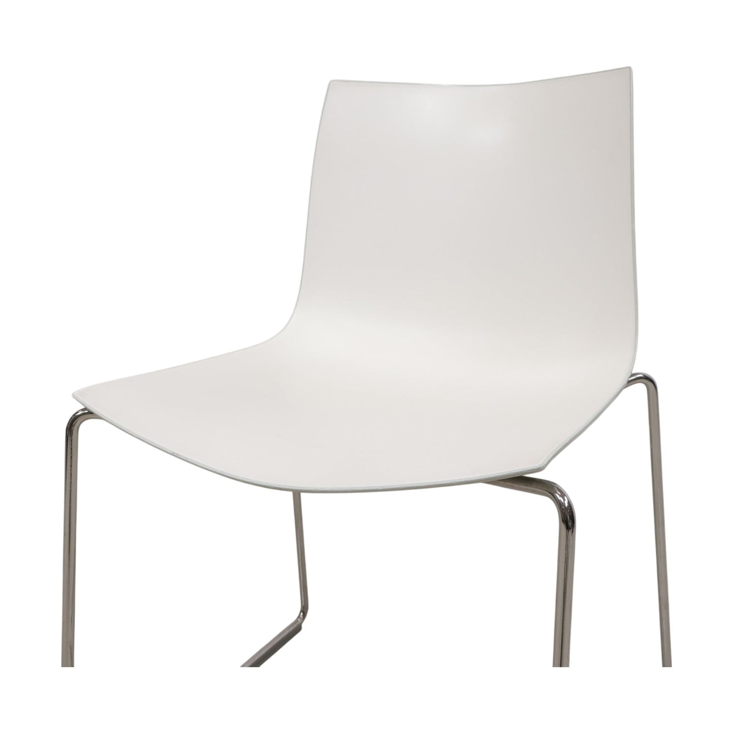 Hvit Arper Catifa 46 Stol