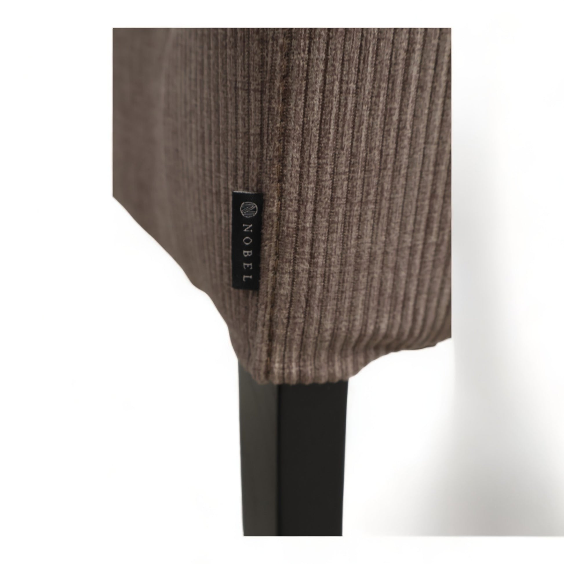 Helt nytt | Nobel spisestoler fra A-Møbler