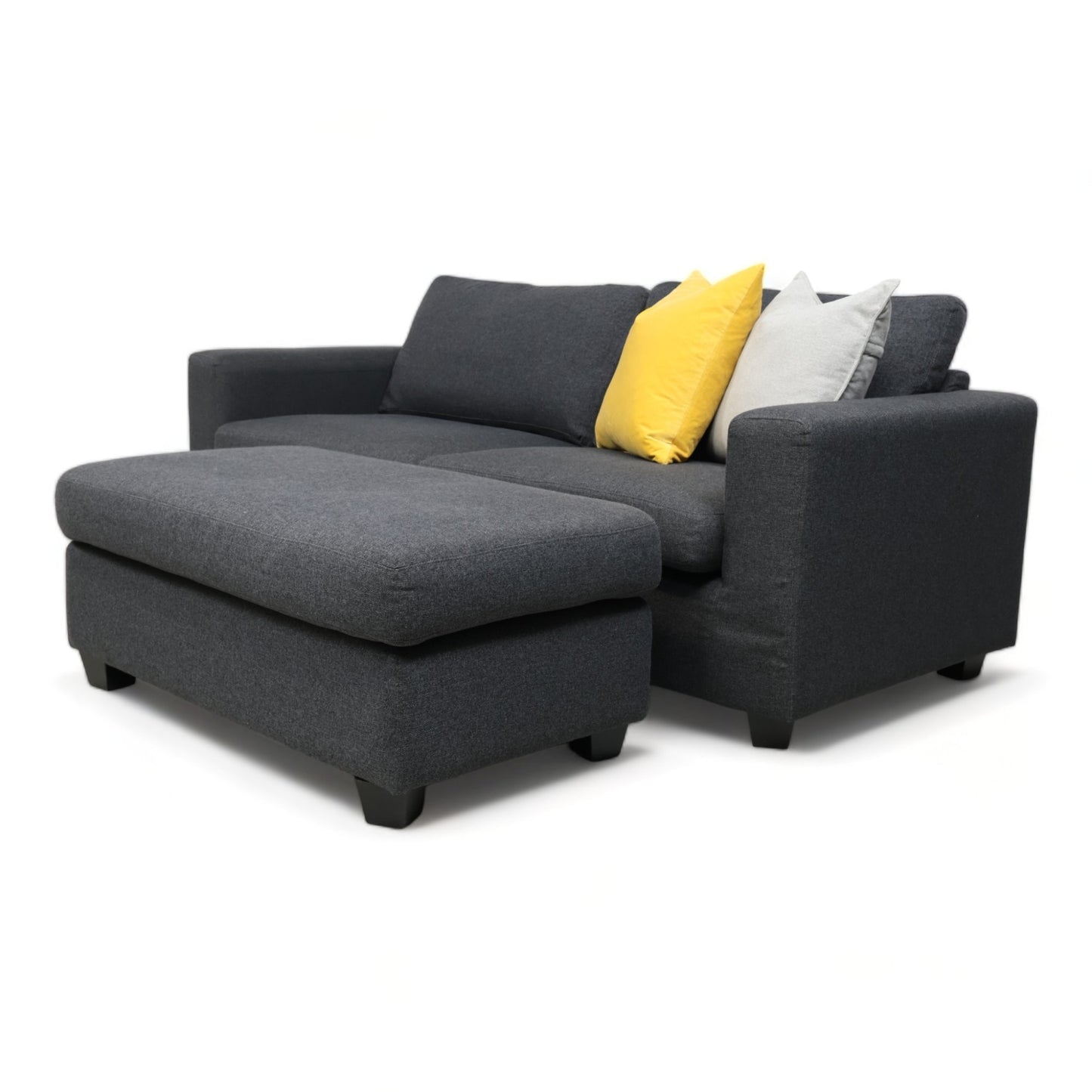 Nyrenset | Mørk grå Hjort Knudsen 2-seter sofa med puff