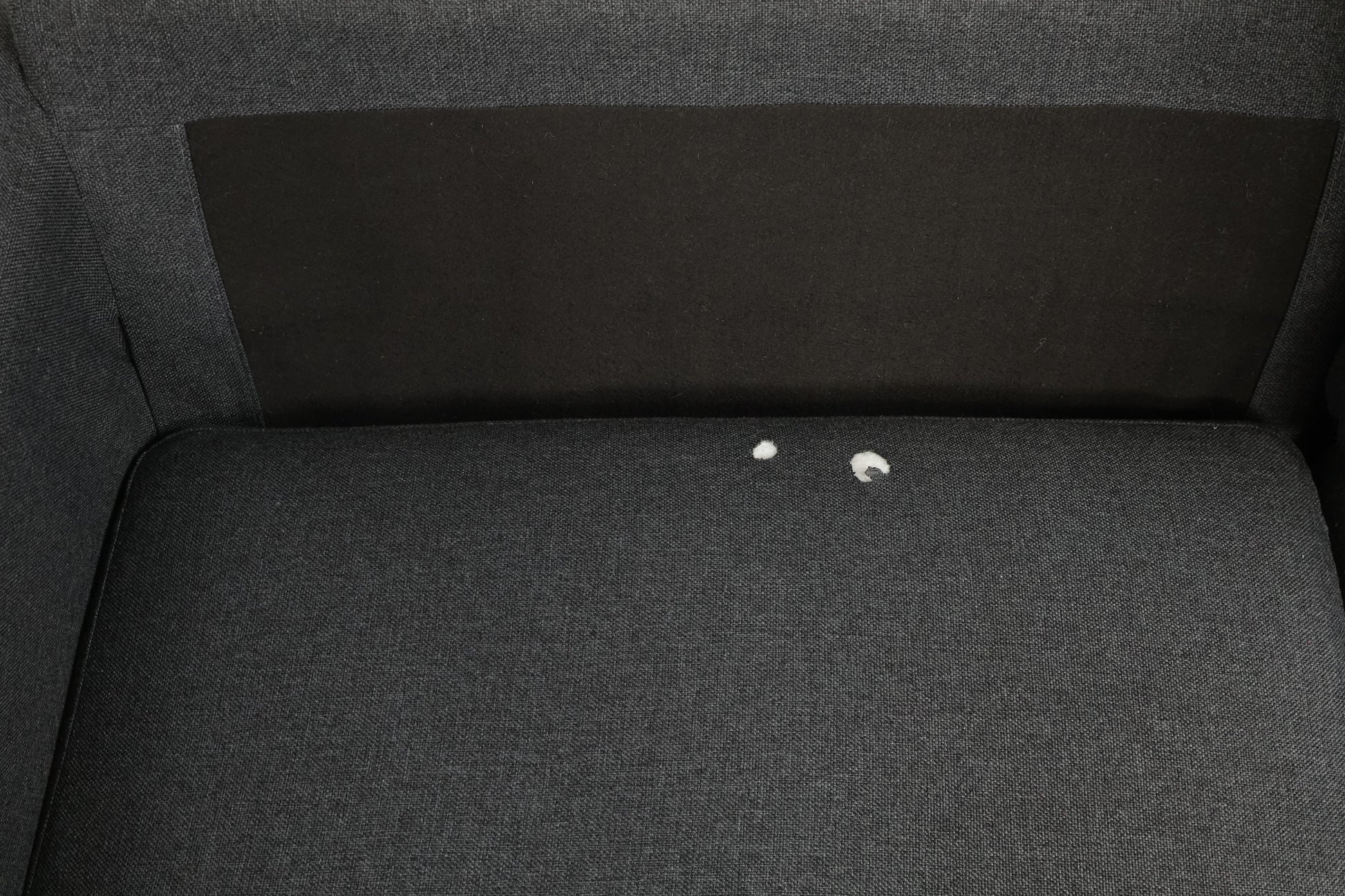 Nyrenset | Mørk grå Hjort Knudsen 2-seter sofa med puff