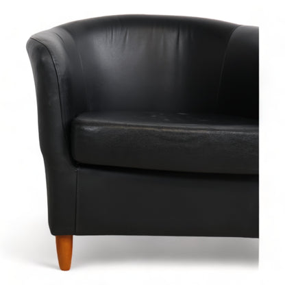 Nyrenset | Lenestol i sort skinn