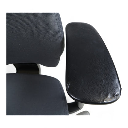 Nyrenset | Sort Håg Signet kontorstol