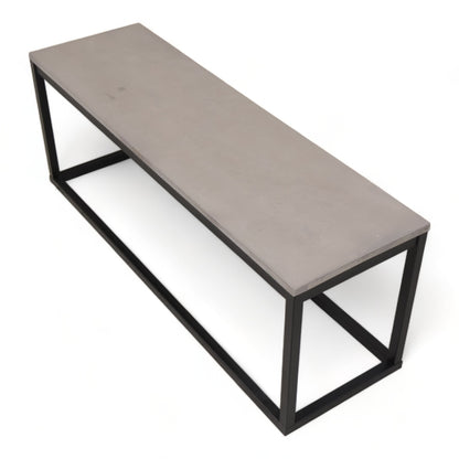 Nyrenset | Lindø sofabord i betong/sort