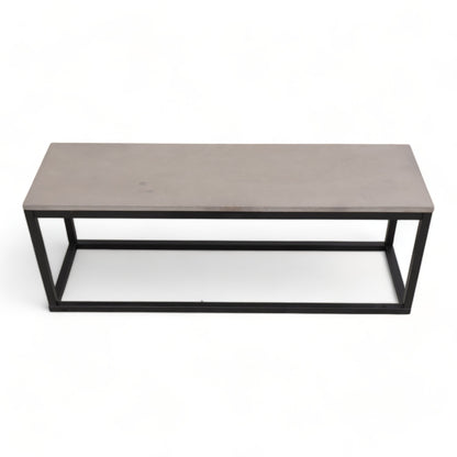 Nyrenset | Lindø sofabord i betong/sort