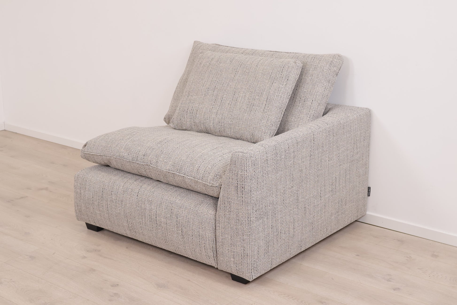 Ubrukt | Grå/beige Arizona 1-seter sofa fra SixBondStreet