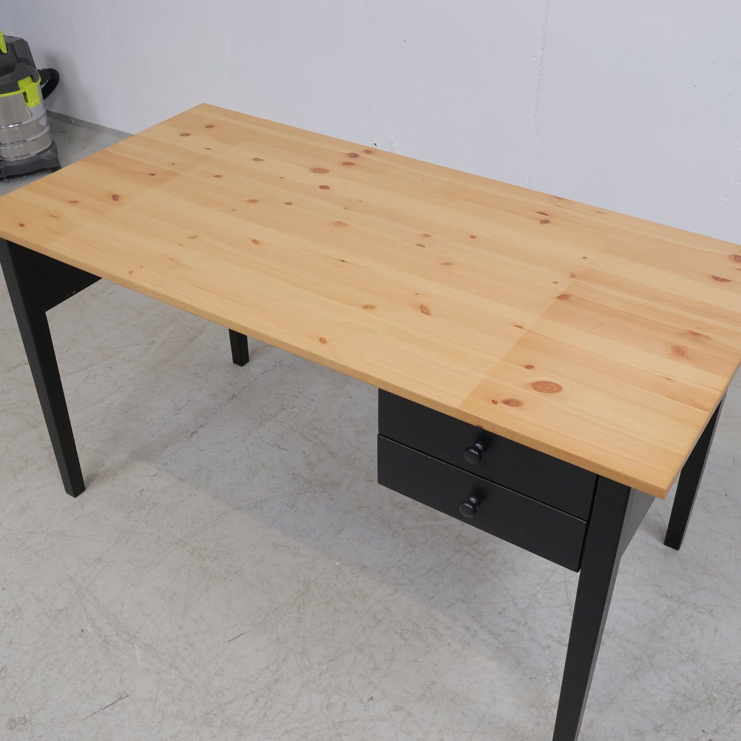 Nyrenset | IKEA ARKELSTORP Arbeidsbord, svart, 140x70 cm