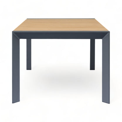 Helt nytt | North hagebord med uttrekk 200-320 i ubehandlet teak - grå aluminium ramme