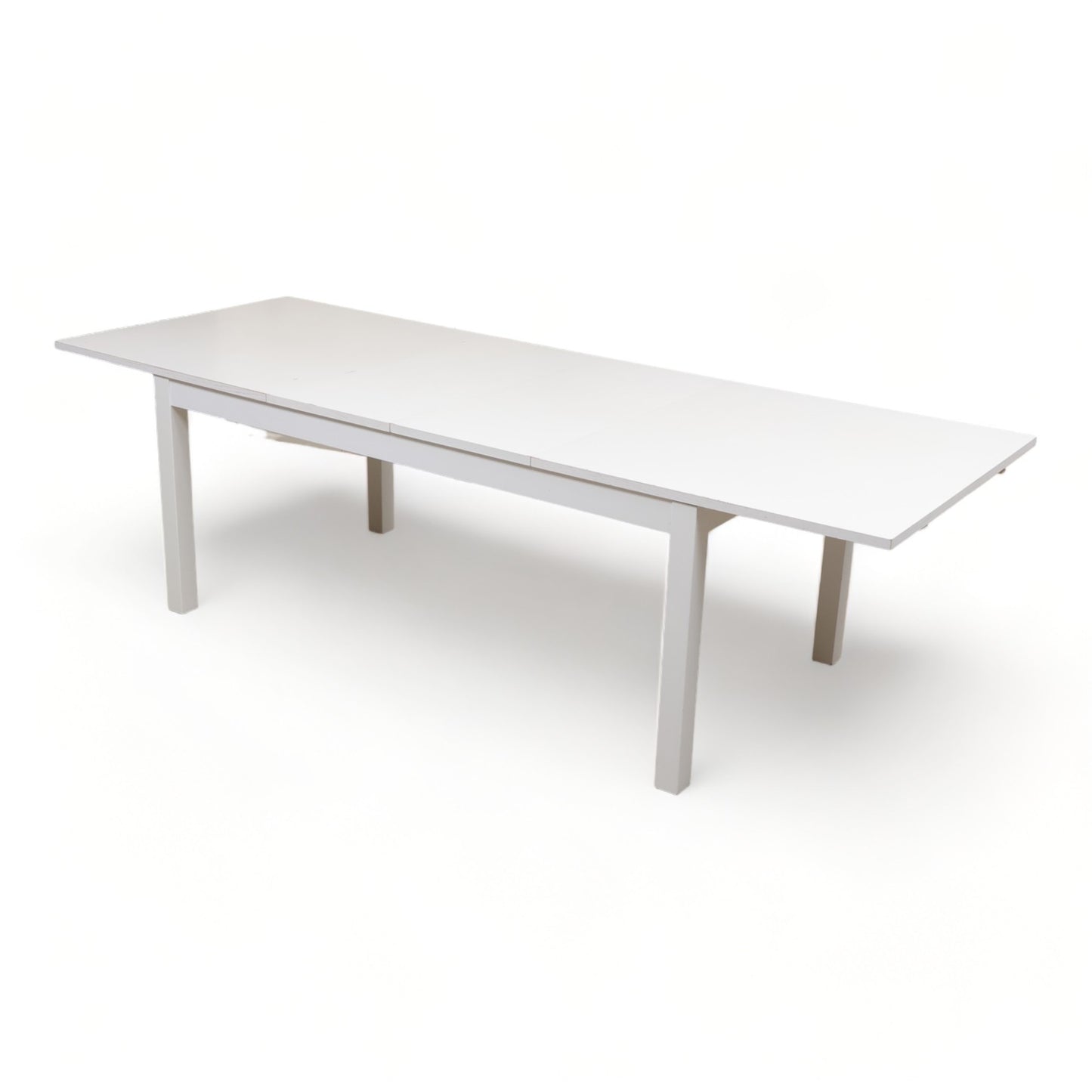 Nyrenset | IKEA Bjursta spisebord i fargen hvit med ileggsplate