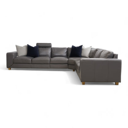 Nyrenset | Grå Hjort Knudsen hjørnesofa i skinn