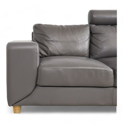 Nyrenset | Grå Hjort Knudsen hjørnesofa i skinn