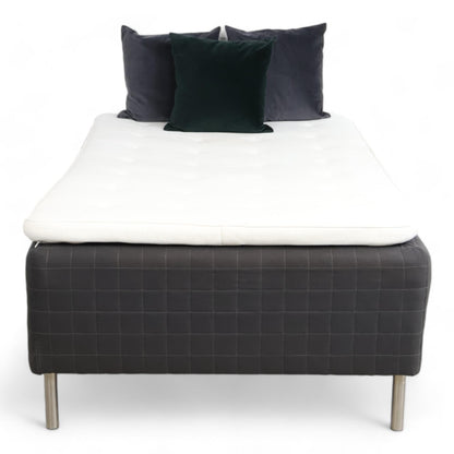 Nyrenset | Mørk grå IKEA Skårer Rammemadrass med overmadrass 120x200