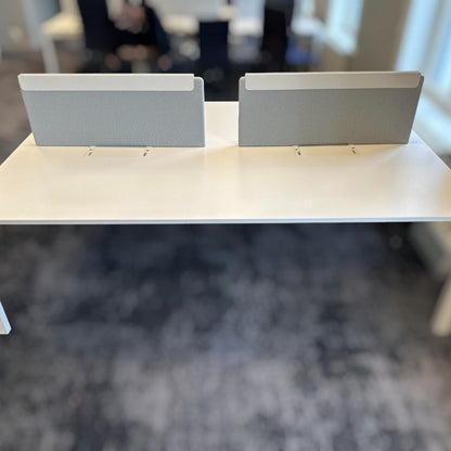 Vitra WorkIT kontorbord for 6 plasser i hvit, 240x160 cm