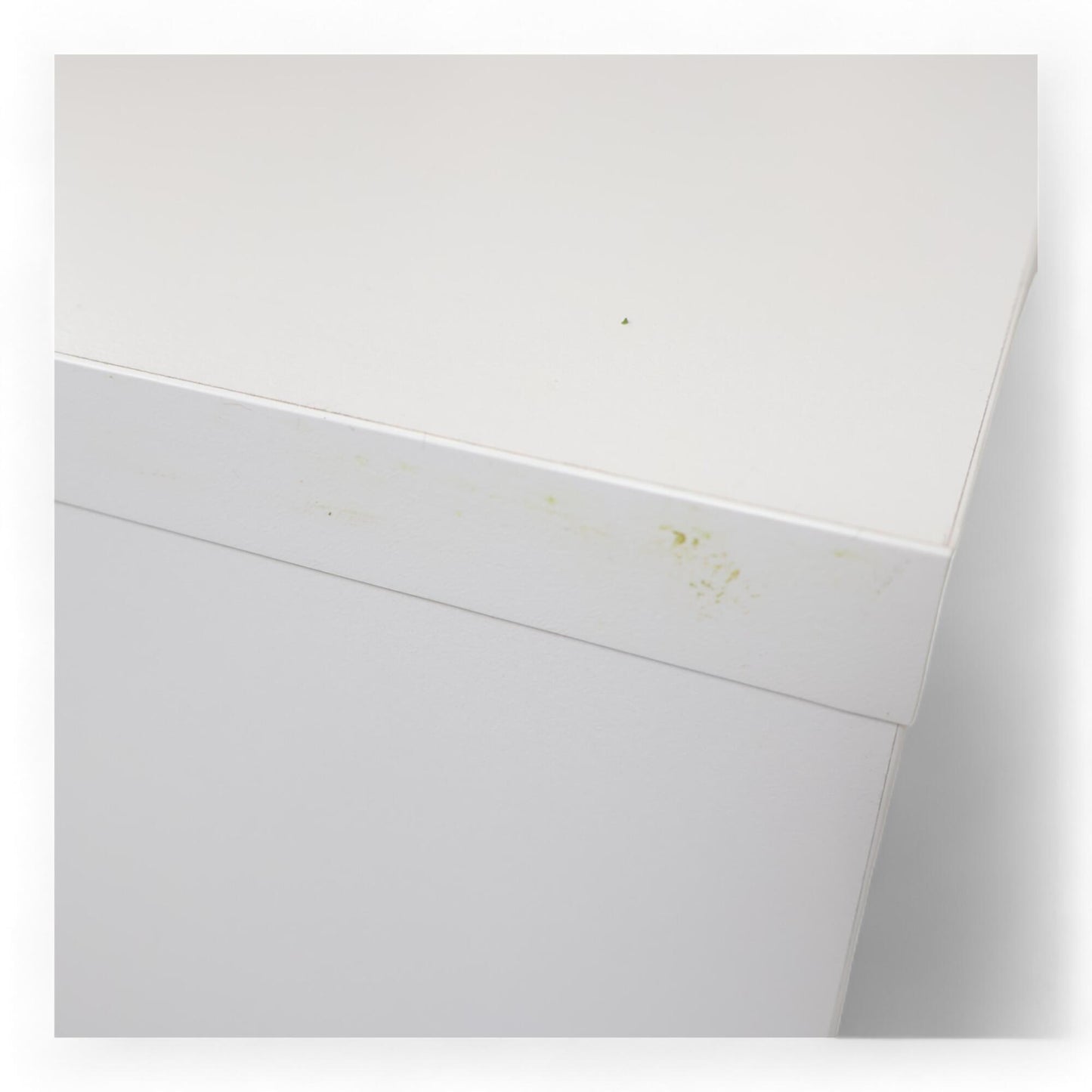 Nyrenset | Hvit Svenheim arkivskap, 127x80 cm