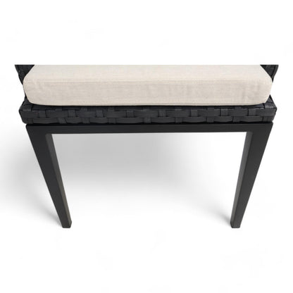 Helt nytt | Crosby hage spisestol i sort med beige pute