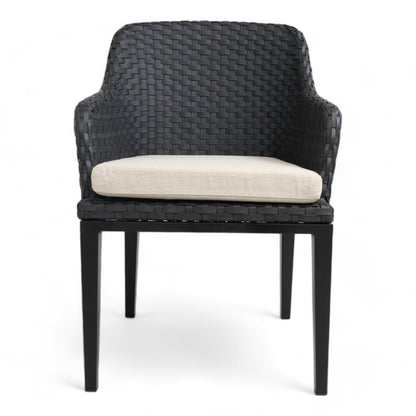 Helt nytt | Crosby hage spisestol i sort med beige pute