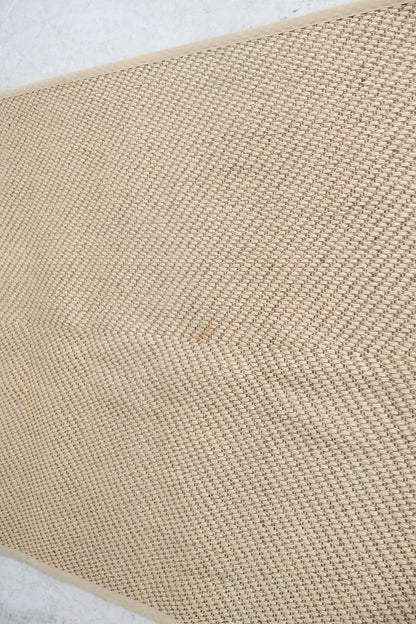 IKEA Hellstad gulvteppe i brun, 133x196