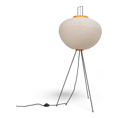 Kvalitetssikret | Vitra Akari 10A gulvlampe i kremhvit