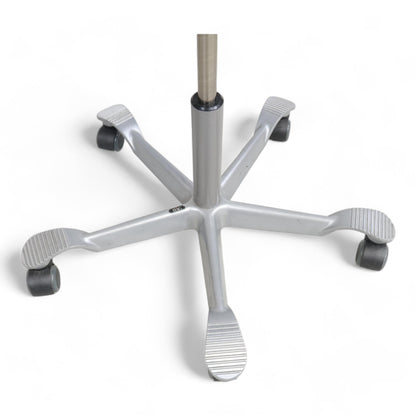 Nyrenset | Håg Capisco blå kontorstol med sadelsete