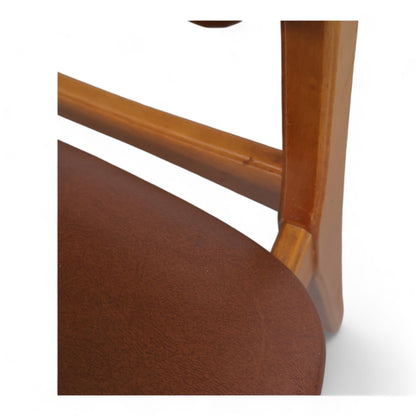 Retro spisestuestoler i teak/brun i 1960-talls stil