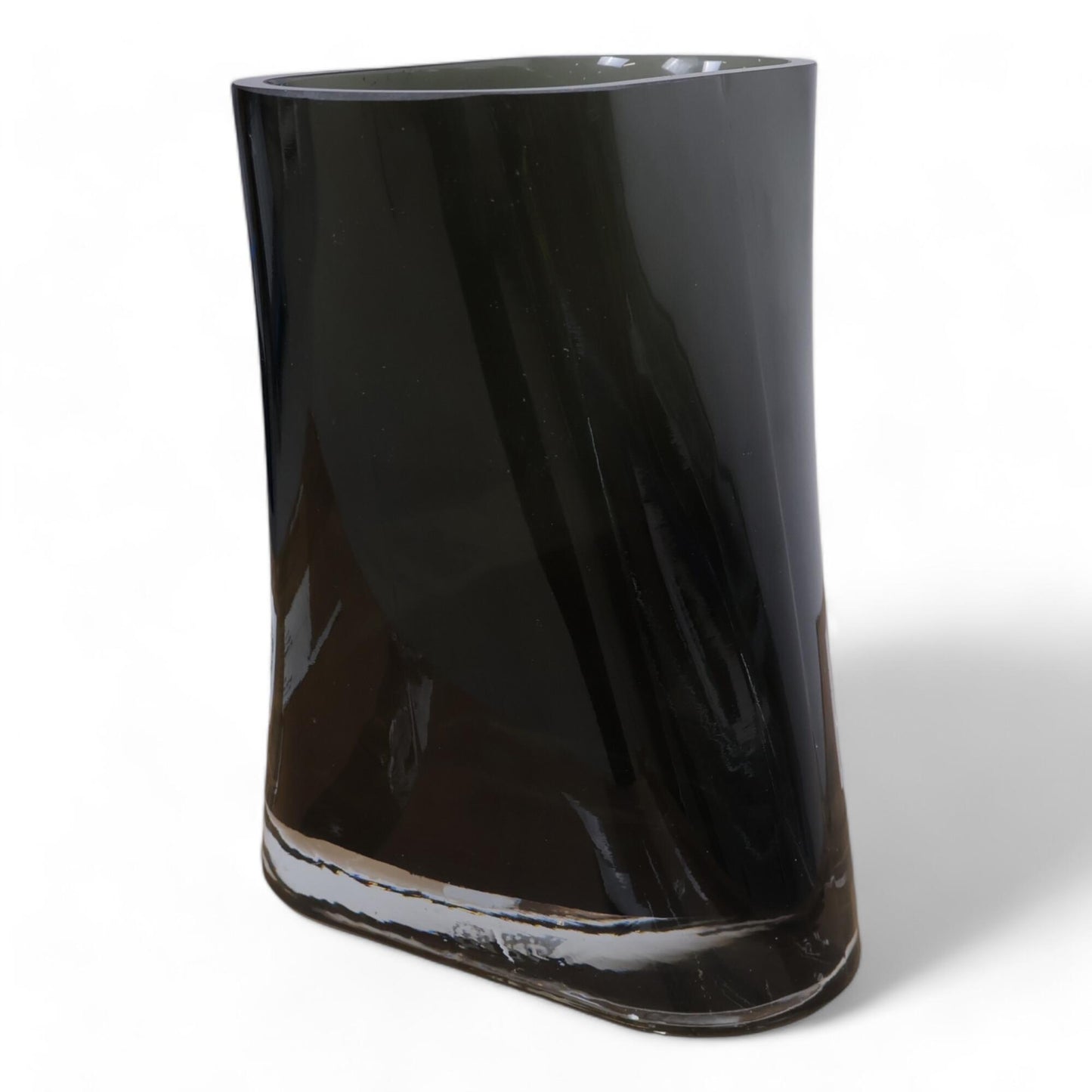 Helt nytt | Avery S Glass Vase 9x18cm/h22cm Black