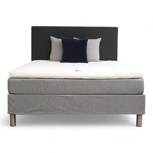 Nyrenset | North Beds 150cm seng med sengegavl fra Møbelringen