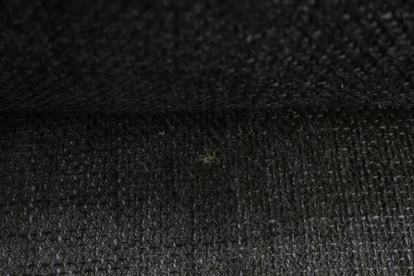 Nyrenset | Mørk grå u-sofa
