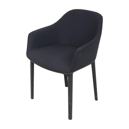 Nyrenset | Vitra Softshell møteromsstol med armlener i mørk grå