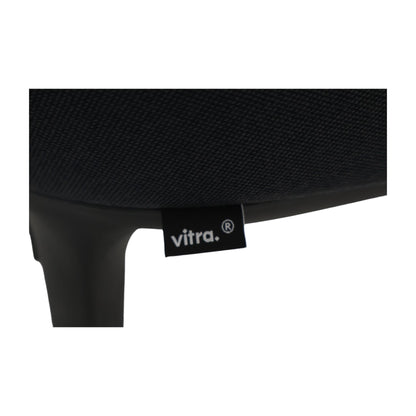 Nyrenset | Vitra Softshell møteromsstol med armlener i mørk grå