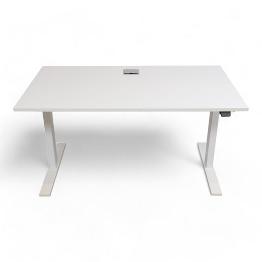 Kvalitetssikret | Helhvit 140 cm elektrisk hev/senk skrivebord, 2018 modell