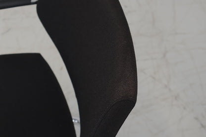 Nyrenset | Sort Sitland Sled konferansestol med kromramme