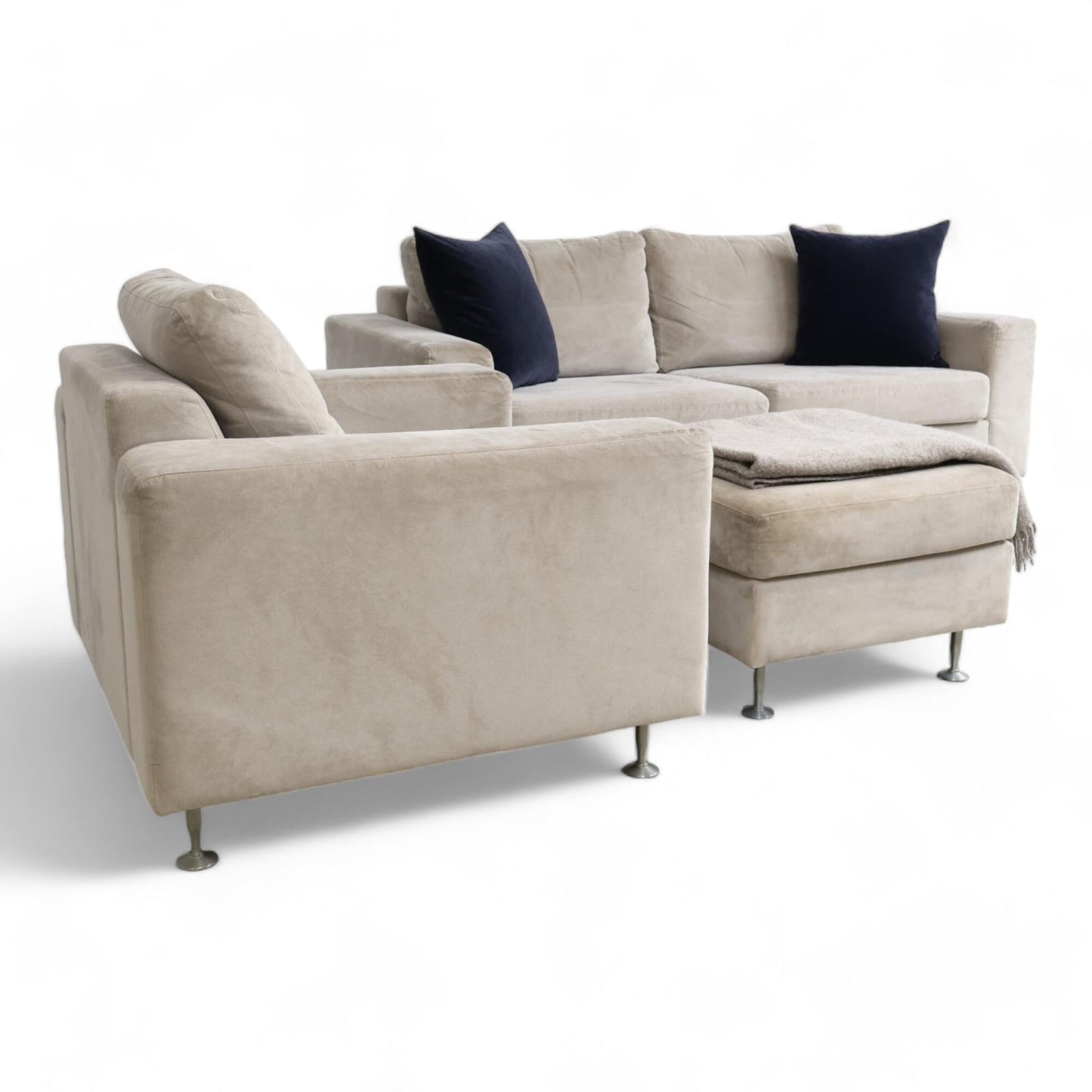Nyrenset | Bolia Milano sofagruppe, 3-seter sofa, lenestol og puff