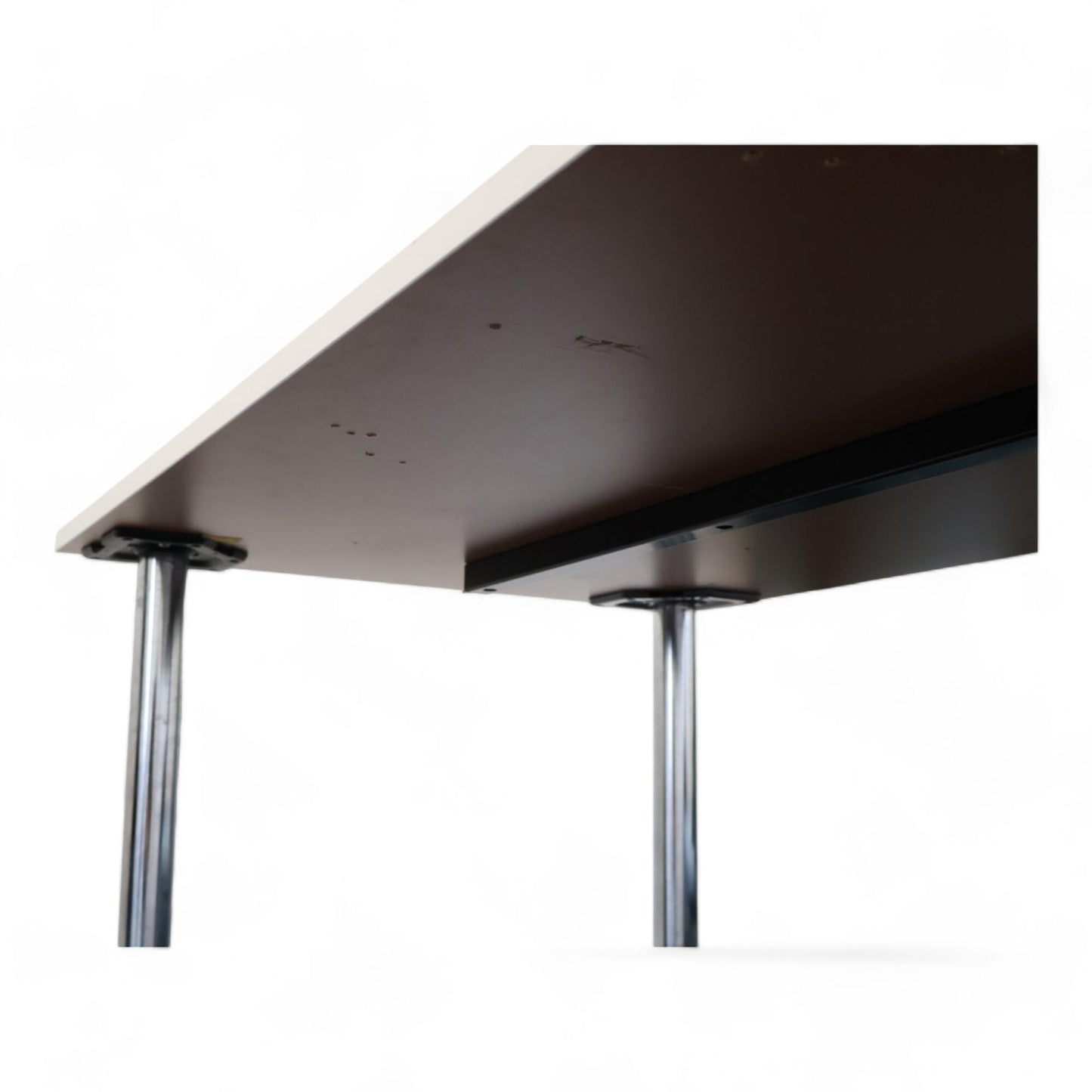 Utmerket tilstand | Stort hvitt skrivebord med krumme ben 160x80cm