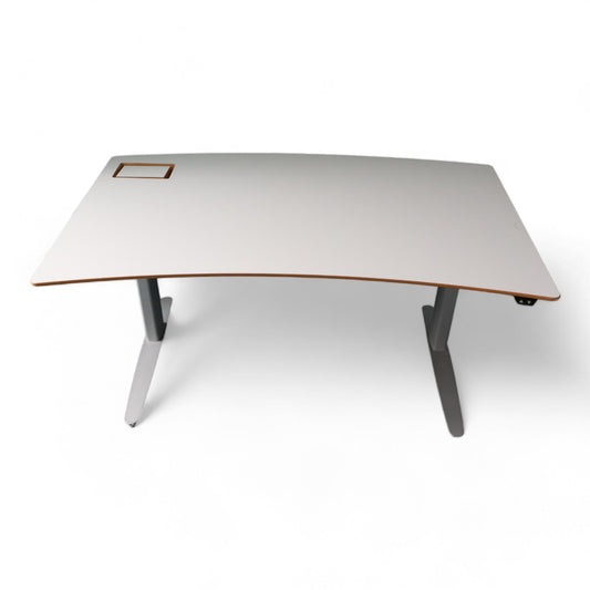 Kvalitetssikret | LINAK elektrisk hev/senk bord, 140x80cm