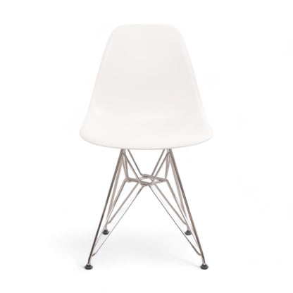 Kvalitetssikret | Eames Plastic Side Chair, hvit (replika)