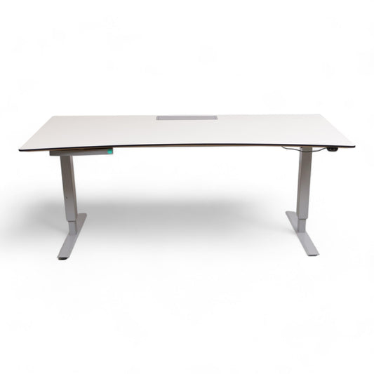 Kvalitetssikret | Linak hev/senk skrivebord, 180x90 cm med magebue