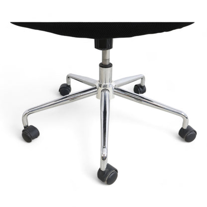 Kvalitetssikret | Svart kontorstol fra STAPLES