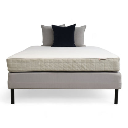 Nyrenset | Grå IKEA Sultan seng med Hafslo madrass