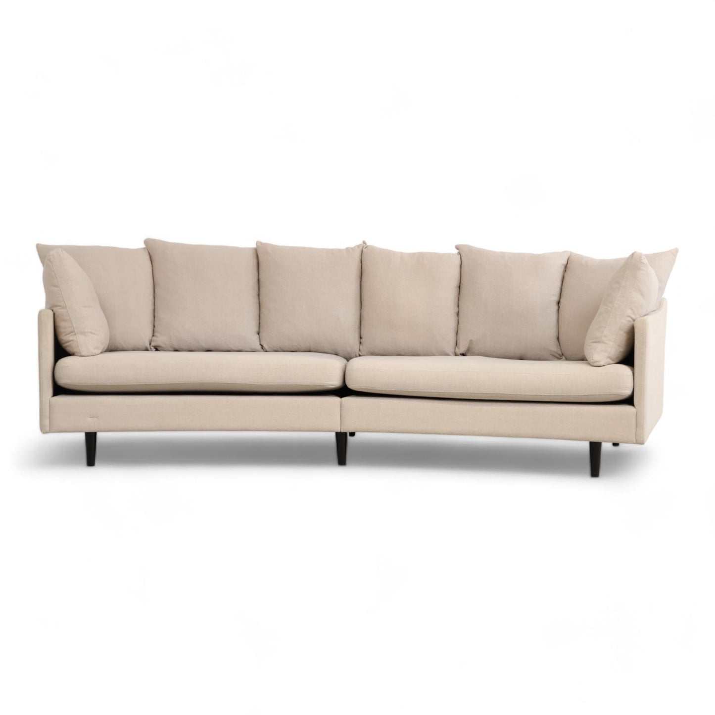 Nyrenset | Bøyd design 3-seter sofa fra Møbelringen i beige tekstil