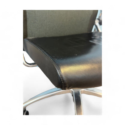 Kvalitetssikret | Kontorstol KiNETA fra König-Neurath med skinnsete